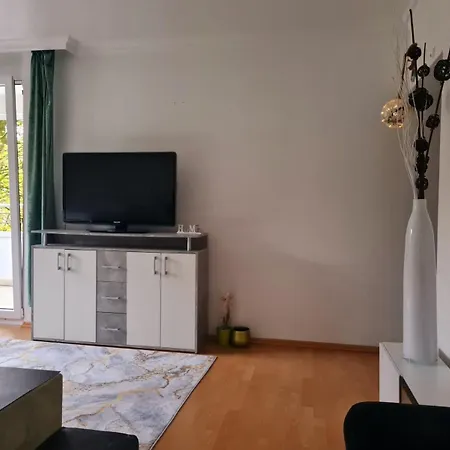 Ein Zimmerwohnung In